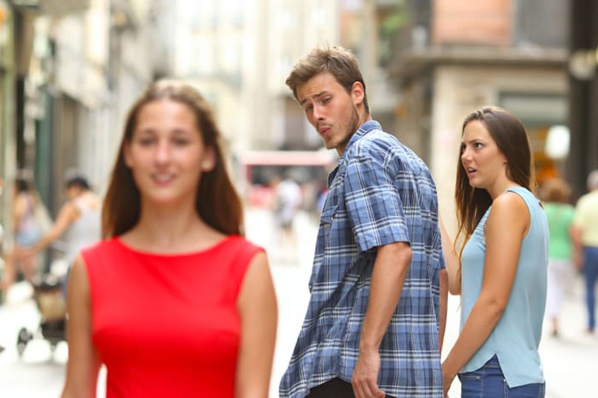 Distracted Boyfriend meme about Geek Tropical